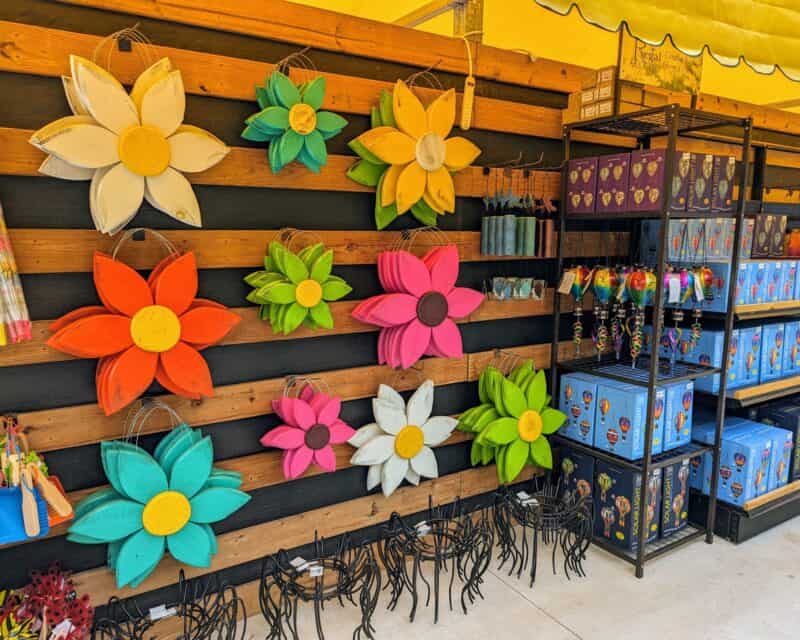Garden Supply and Decor at Countryside Greenhouse